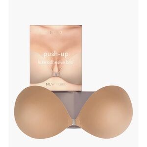 Luxe Push-Up Adhesive Bra - new cup size D